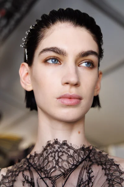 Look 32